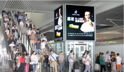 上海虹橋高鐵站燈箱廣告 精準(zhǔn)觸達(dá)億萬客流的核心媒介